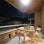 Si Deve Apartments, By Zantewize