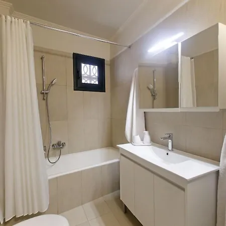 Si Deve Apartments, By Zantewize