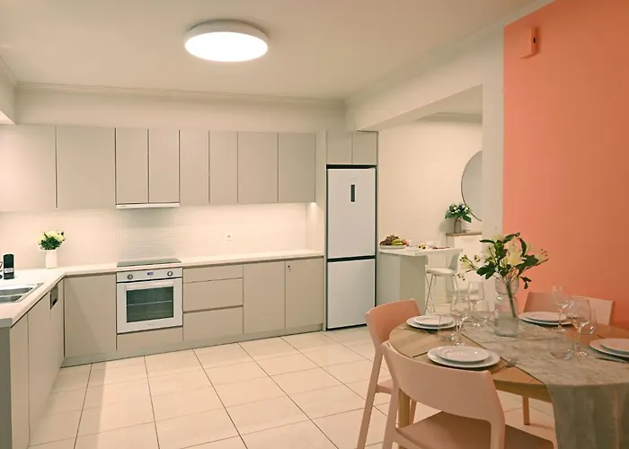 Si Deve Apartments, By Zantewize * مدينة زاكينثوس